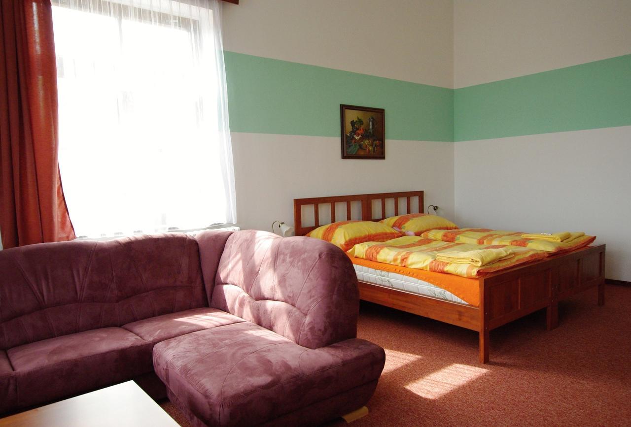 Koleje Zamecek Otel Lednice Dış mekan fotoğraf
