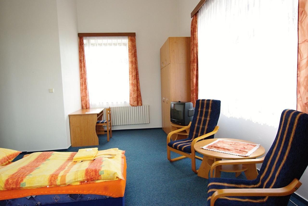 Koleje Zamecek Otel Lednice Dış mekan fotoğraf